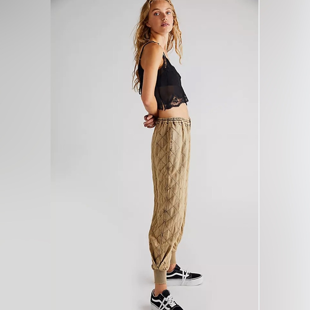 EUC - FP One‎ - Betty Quilted Pants